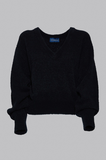 Picture of “Mousse” V-necline black sweater